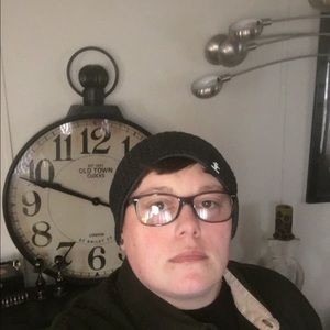 Meet your Posher, Sam