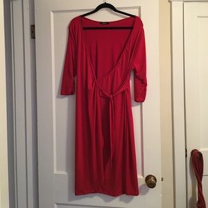 Plus size 2X red dress 3/4 sleeves.
