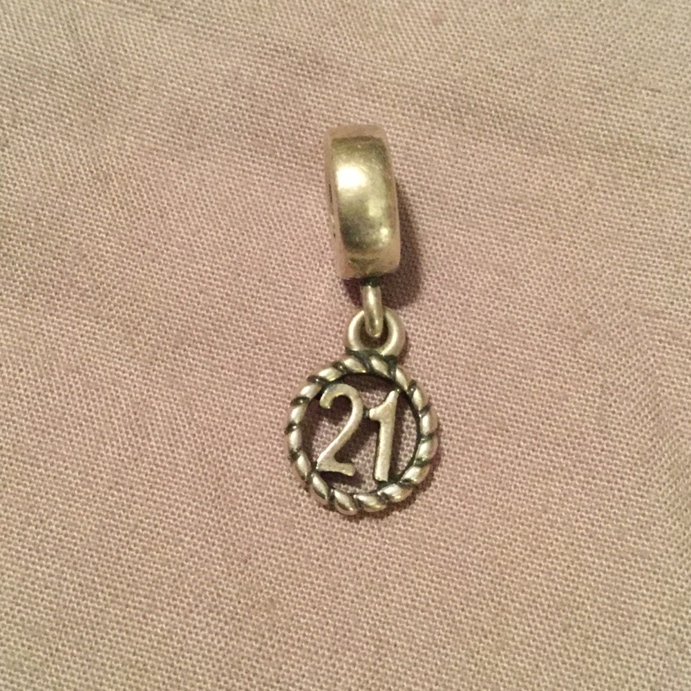 🌸Authentic Pandora Charm🌸