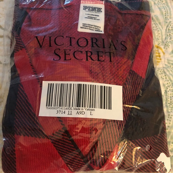 Victoria’s Secret Pink Sleep Romper - Picture 2 of 4