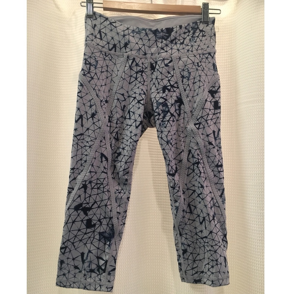 Lululemon cropped leggings