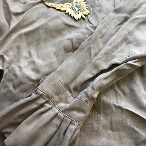 Steal alert! Vintage Anne Klein! Silk! - Picture 3 of 3