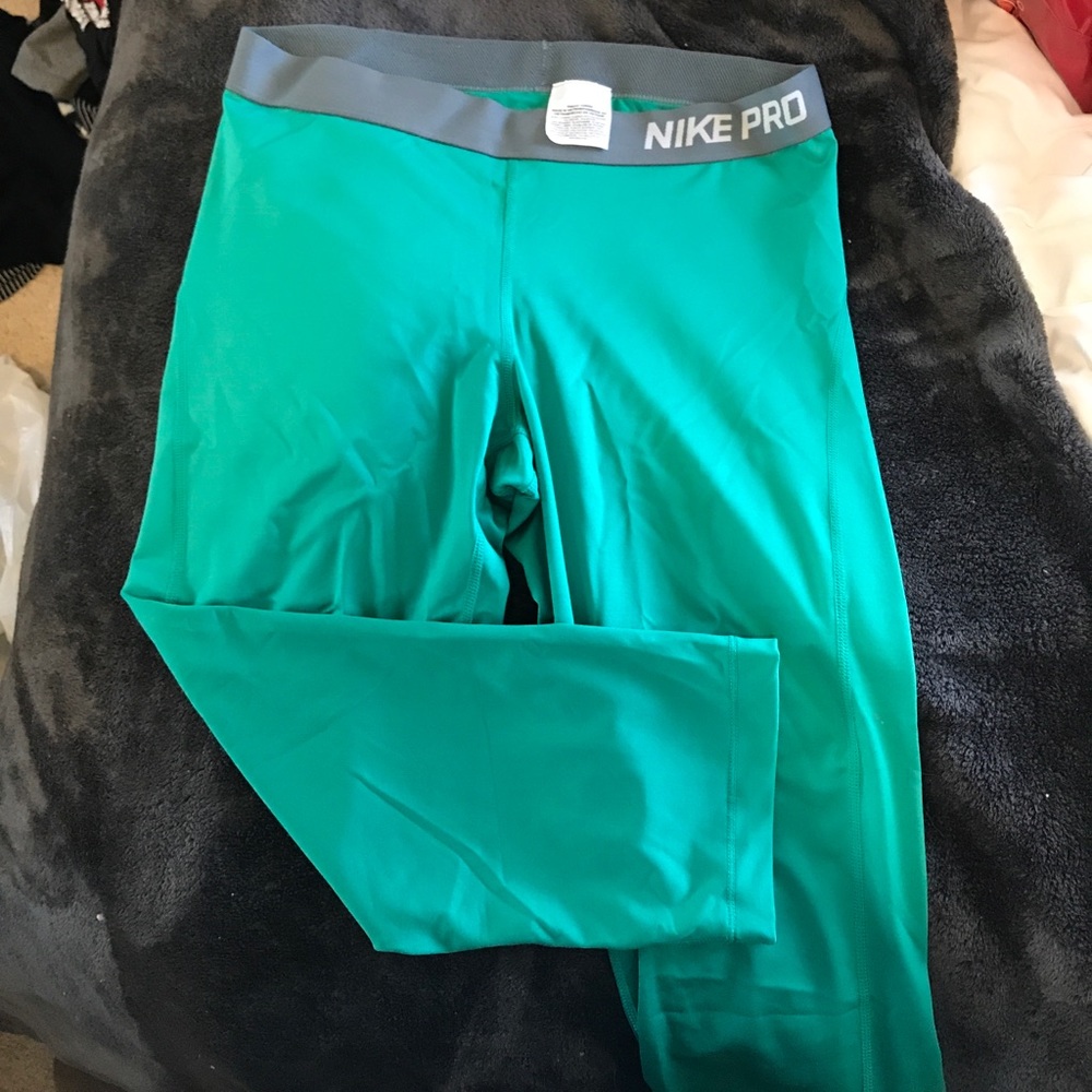 NIKE PRO CAPRIS 💖
