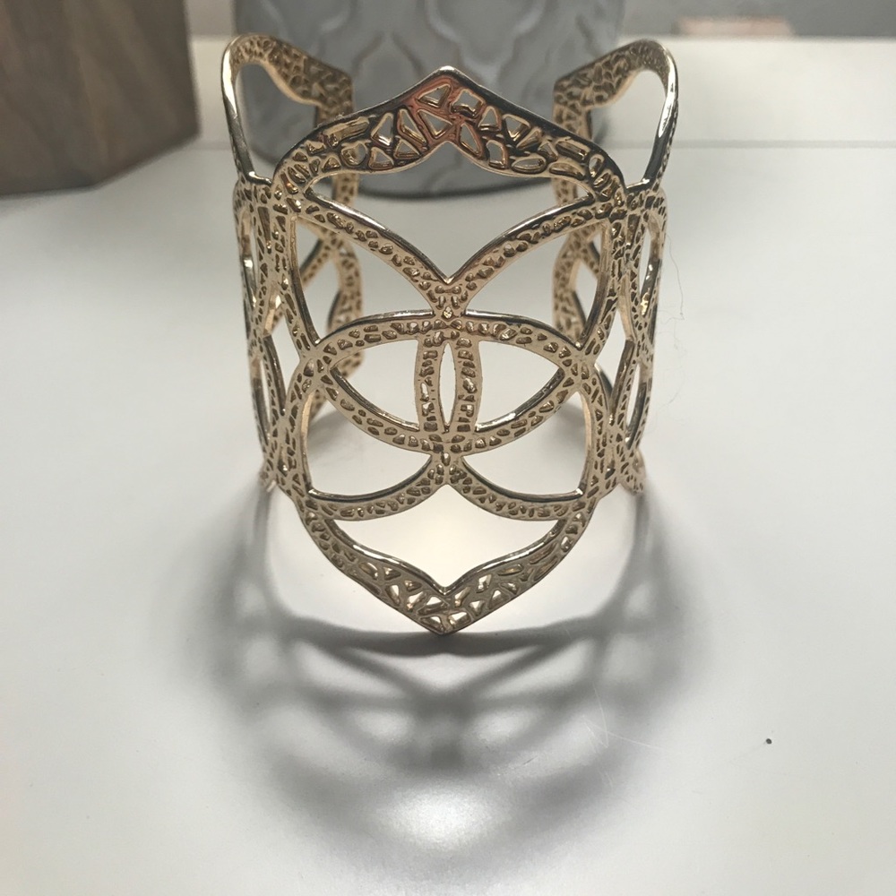Kendra Scott Statement Cuff Bracelet in Gold