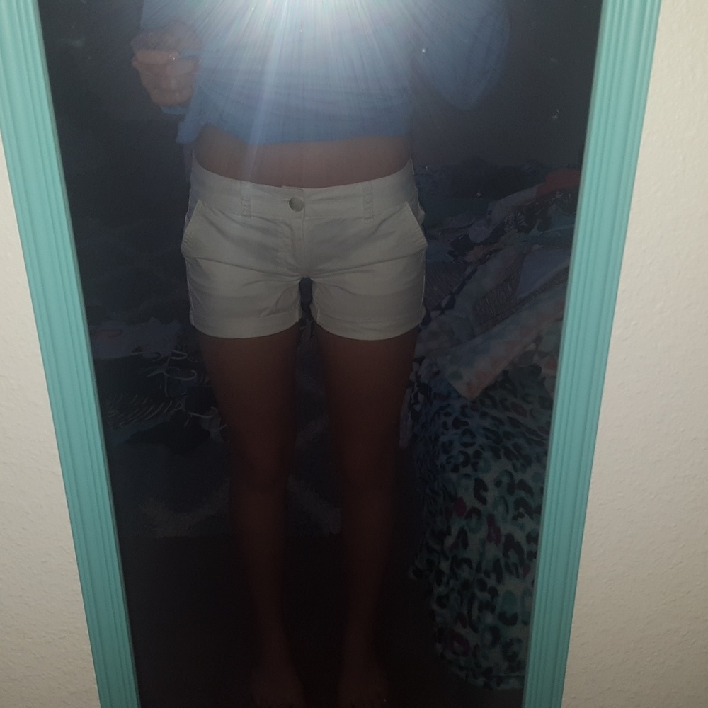 *****5FOR25*****  white American eagle jean shorts