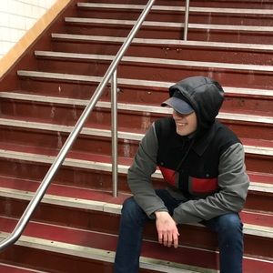 Meet your Posher, Sam