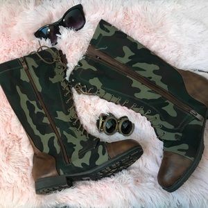 Lace Up Camo Boots