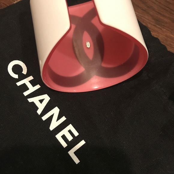 Authentic Chanel bracelet- FIRM PRICE - Picture 3 of 3