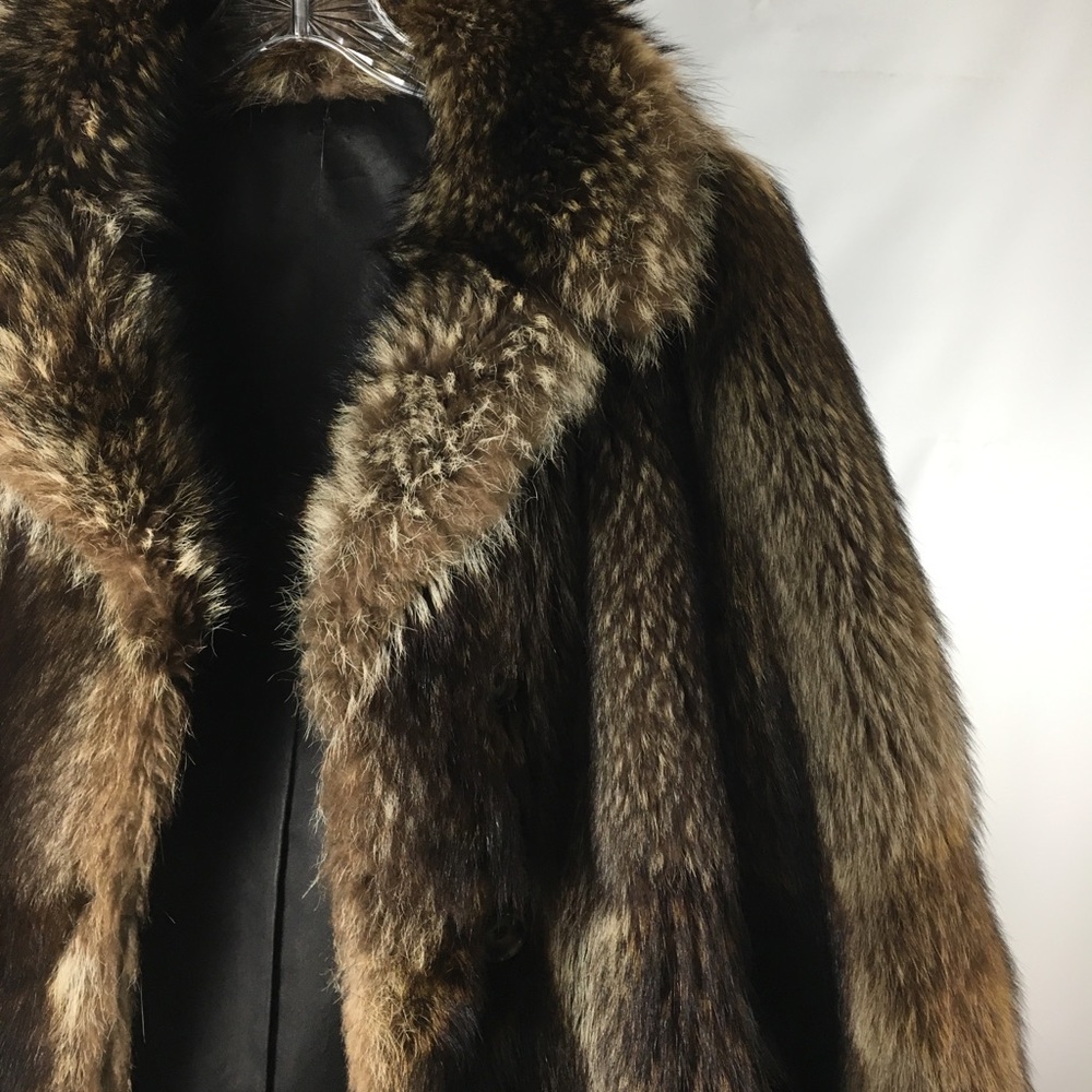 Fur jacket & hat - Picture 3 of 7