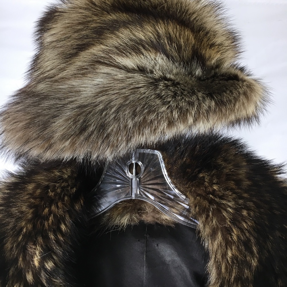 Fur jacket & hat - Picture 4 of 7