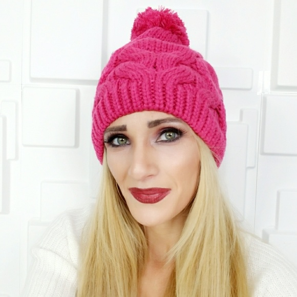 . Accessories - PINK KNITTED BEANIE Gift