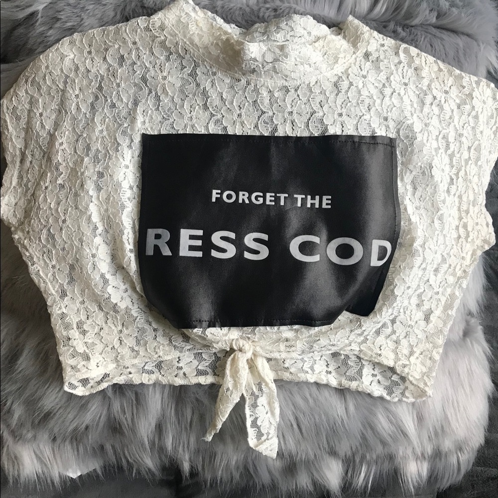 Cute short T-shirt🖤