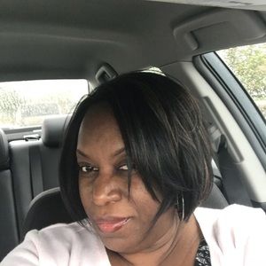 Meet your Posher, Sheila