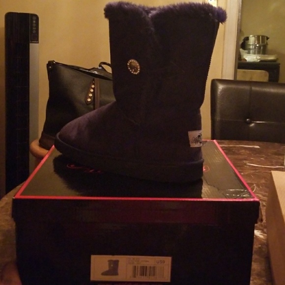 Apple Bottom Boots - Picture 1 of 1