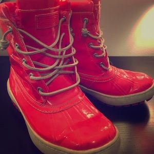 Women’s Sperry Snow Boots pink, size 8.5