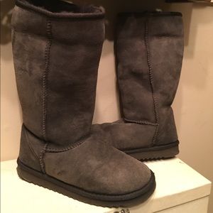 LAST CHANCE : Brown Tall shearling boots