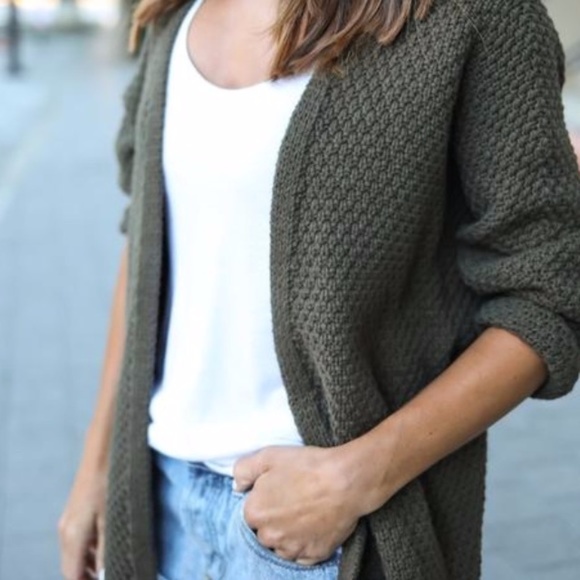 LAST ONE Sadie & Sage Cardigan knit Sweater - Picture 4 of 5