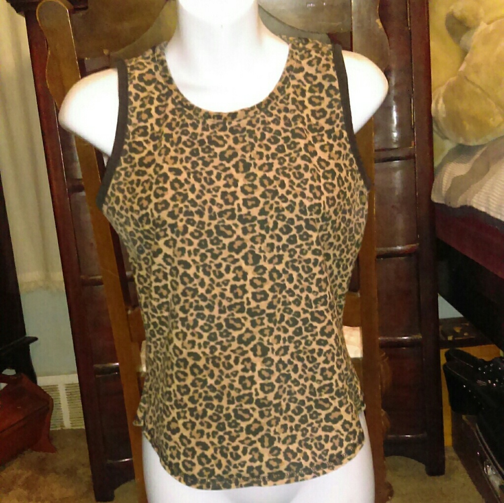 Leopard print tank top