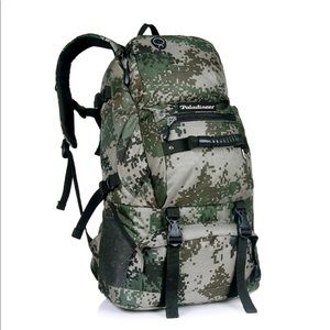 40L Hiking Camping Backpack Paladineer Camoflauge
