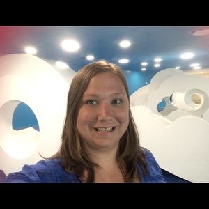 Meet your Posher, Rebekah