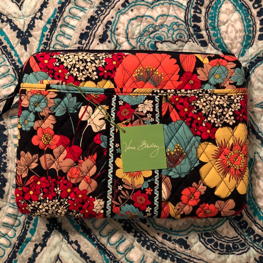Vera Bradley Mini laptop case Happy Snails