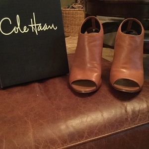 Cole Haan brown leather heels 8.5 B