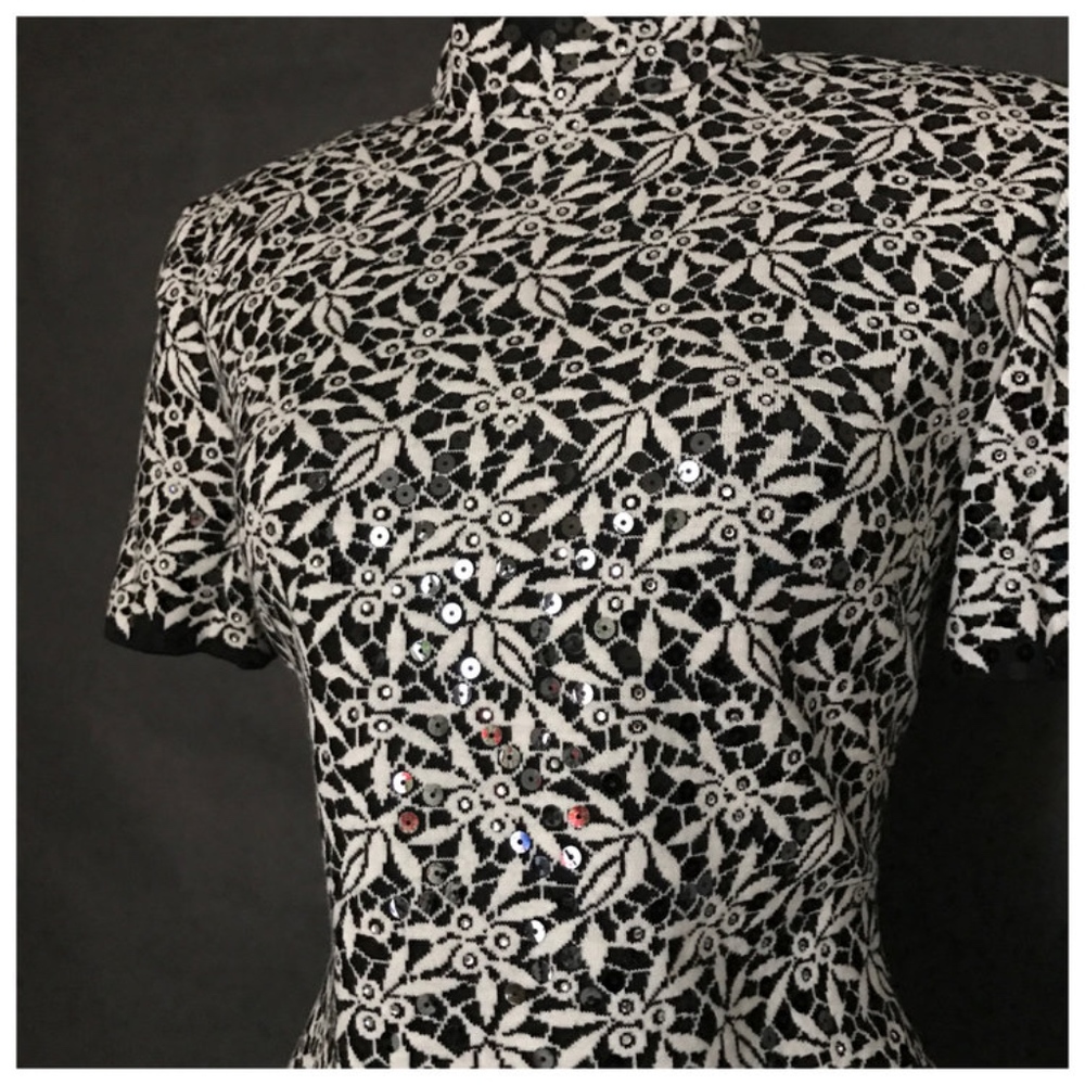 SOLD OUT ๐๐๐ - Picture 4 of 4