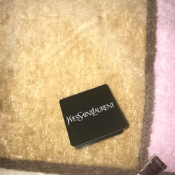 🌸FINAL PRICE🌸YVES SAINT LAURENT SCARF SET🌸 - Picture 5 of 8
