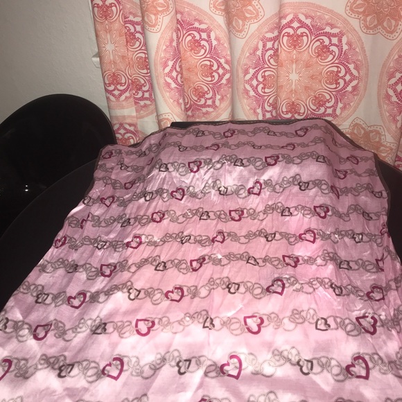 🌸FINAL PRICE🌸YVES SAINT LAURENT SCARF SET🌸 - Picture 6 of 8