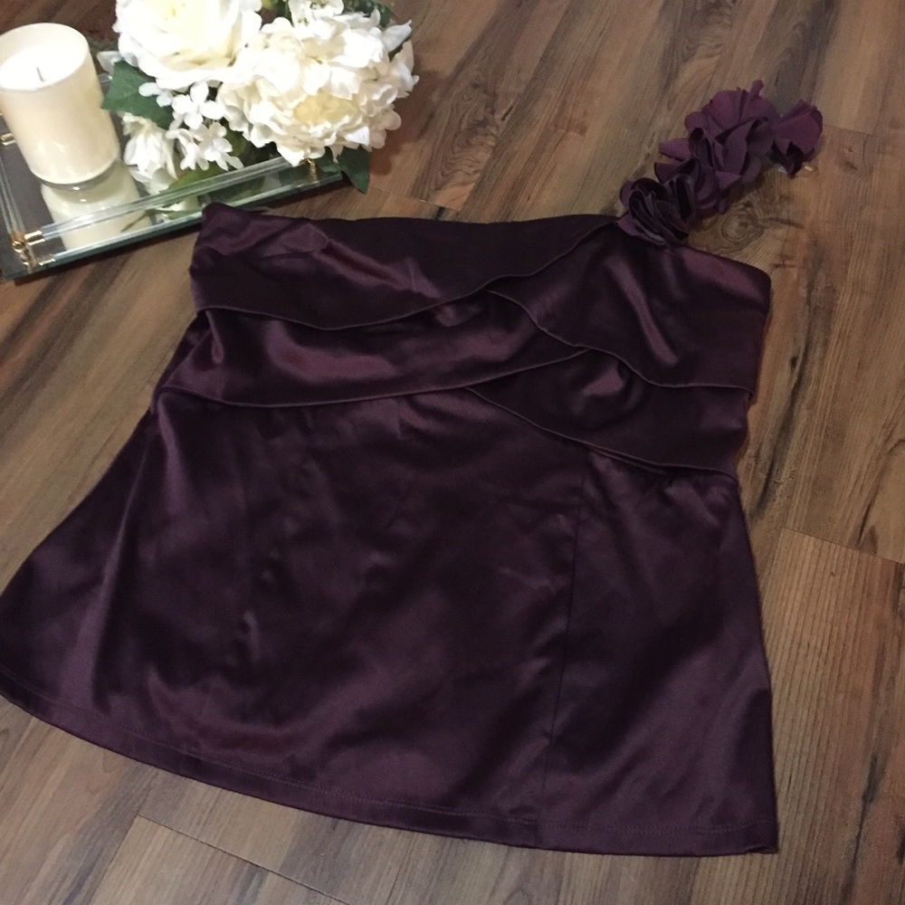 >>5 for $25>> Maurice One-shoulder Top - #080