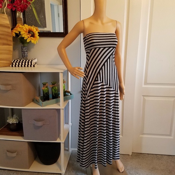 Wet Seal Dresses & Skirts - Strapless, Maxi dress