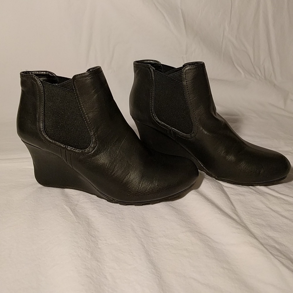 Black ankle wedge bootie