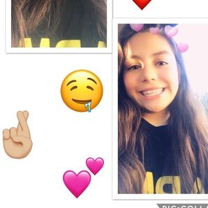 Meet your Posher, Reya