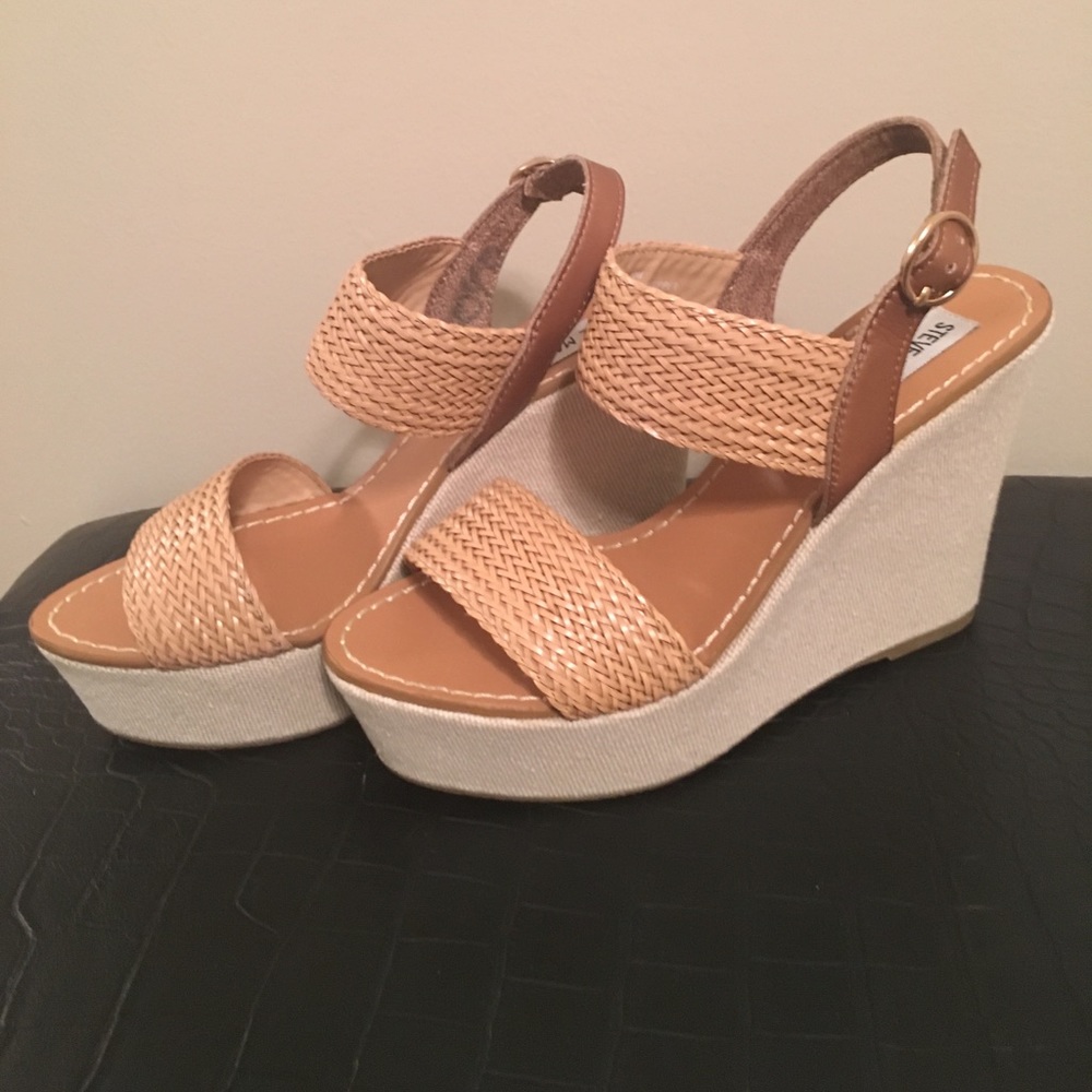 Steve Madden wedges