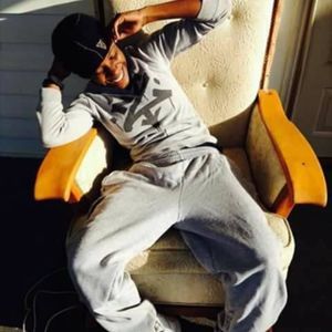 Meet your Posher, Stitchy