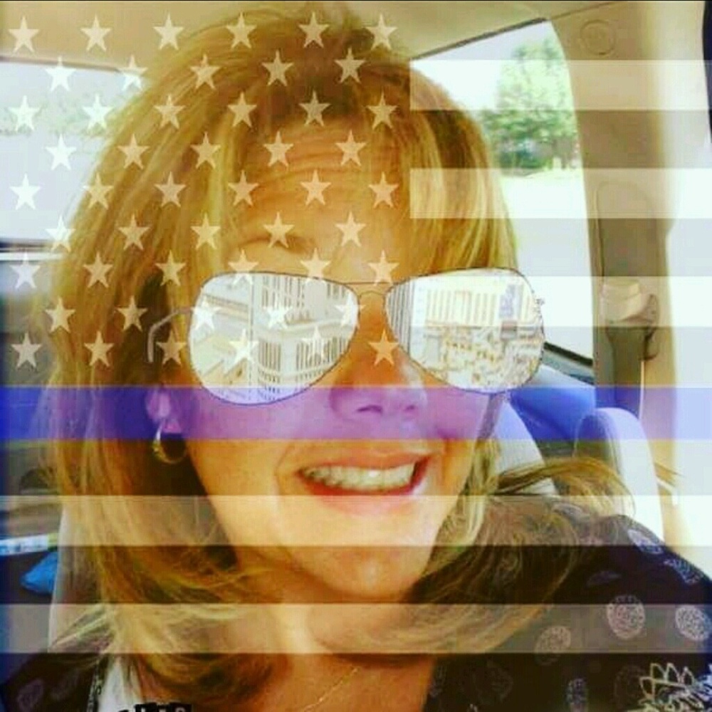 Meet your Posher, Lori