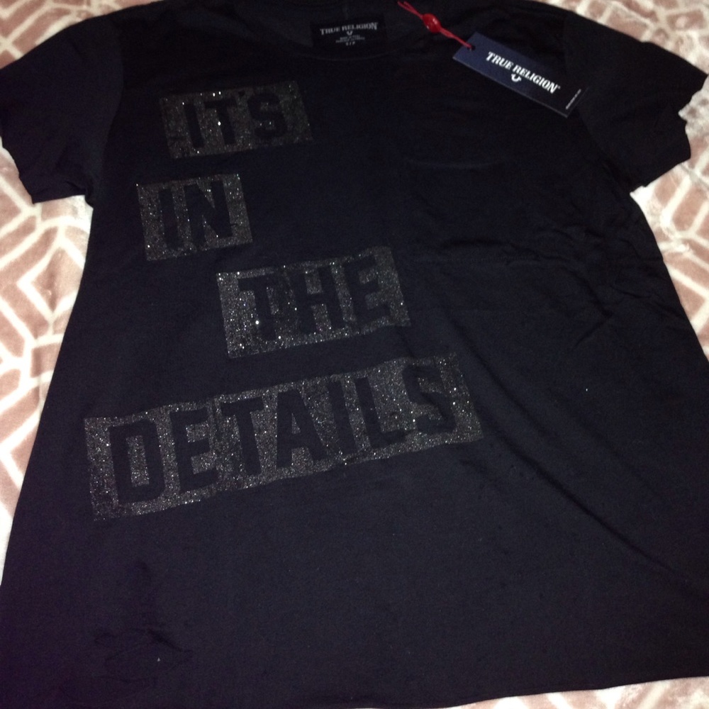 LAST 1! True Religion Distressed black pocket tee - Picture 5 of 5