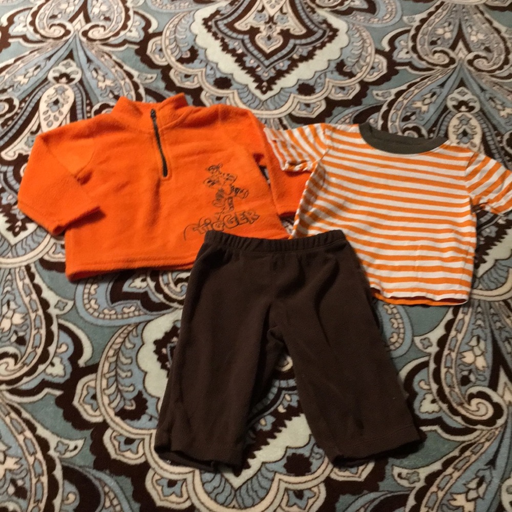Disney Tigger & Carter’s 3-6 mo outfit fleece