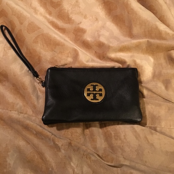 Tory Burch Handbags - Tory burch wristlet