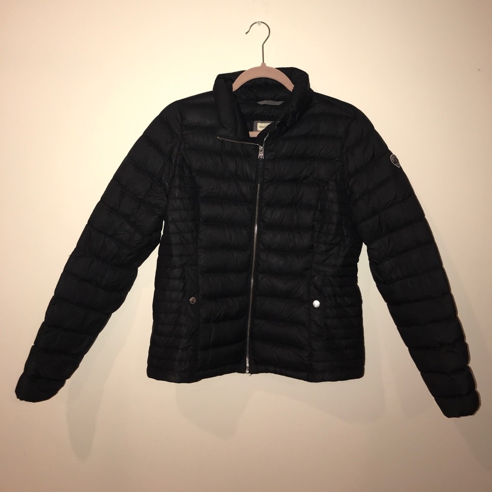 Abercrombie and Fitch black puffer down coat