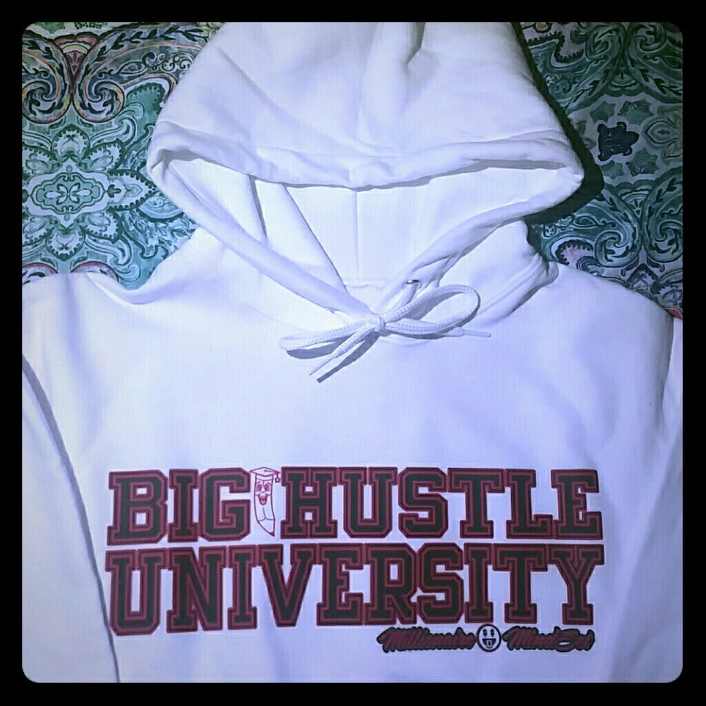 BHU--BRAND SNOW WHITE SWEAT HOODY WITH RED & BLACK
