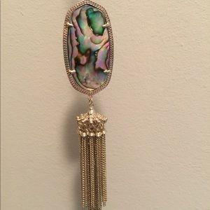 Kendra Scott necklace