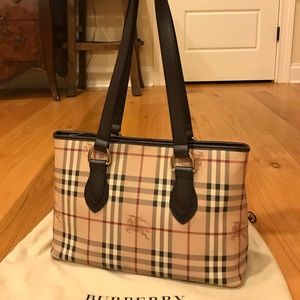 100% authentic burberry tote bag!!