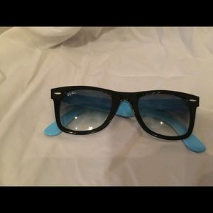 Black & baby blue ray ban wayfarer