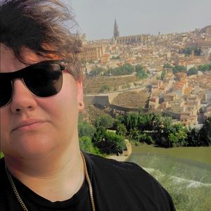 Meet your Posher, Rebecca