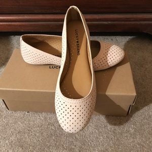 Lucky Brand pale pink flat