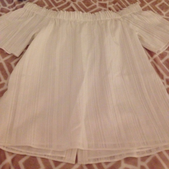 LAST 1!!! True Religion Off shoulder button blouse - Picture 5 of 6