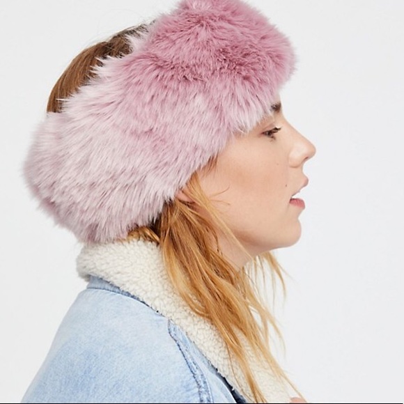 Faux Fur Headband Ear Warmer Cabin Fever White New - Picture 3 of 3