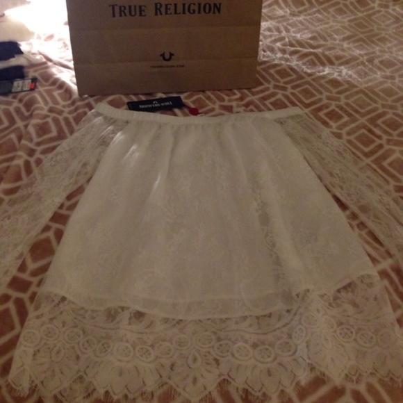 1 LEFT!True Religion Distressed lace Off shoulder - Picture 3 of 6