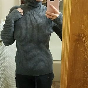 Merona turtle neck sweater